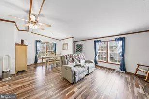 412 Aspen St, Coatesville, PA 19320 - Photo 6