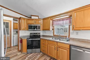 412 Aspen St, Coatesville, PA 19320 - Photo 14