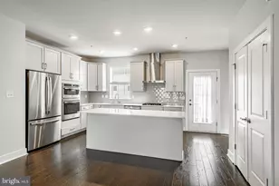 226 Red Leaf Ln, Exton, PA 19341 - Photo 8