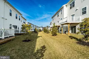 226 Red Leaf Ln, Exton, PA 19341 - Photo 34