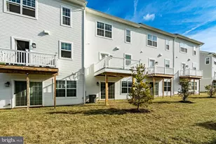 226 Red Leaf Ln, Exton, PA 19341 - Photo 32