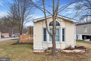 8 Cherokee Ln, Honey Brook, PA 19344 - Photo 18