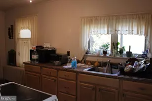 1413 Old Schuylkill Rd, Spring City, PA 19475 - Photo 8