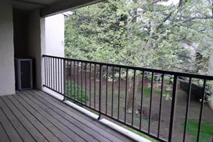 208 Valley Ln, Chesterbrook, PA 19087 - Photo 12