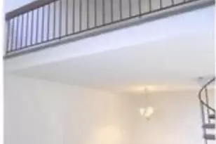 208 Valley Ln, Chesterbrook, PA 19087 - Photo 4