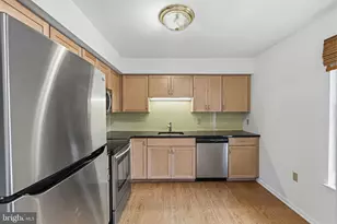 208 Valley Stream Ln, Chesterbrook, PA 19087 - Photo 12