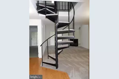 208 Valley Lane, Chesterbrook, PA 19087 - Photo 2