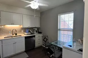 379 Westridge Cir, Phoenixville, PA 19460 - Photo 8