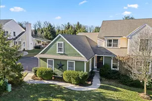 9 Parkside Dr, Elverson, PA 19520 - Photo 2