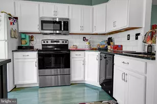 202 Thia Ct, Coatesville, PA 19320 - Photo 6