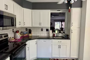 202 Thia Ct, Coatesville, PA 19320 - Photo 4