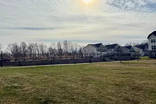 1404 Poets Alley, Romansville, PA 19320 - Photo 4