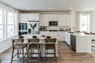 712 Ore St, Phoenixville, PA 19460 - Photo 2