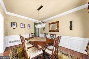 2932 Avebury Stone Cir, Downingtown, PA 19335 - Photo 8