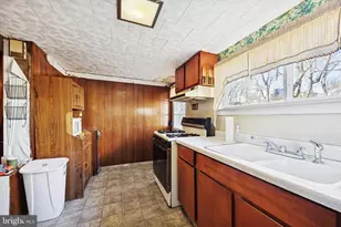 149 Poplar St, Spring City, PA 19475 - Photo 10