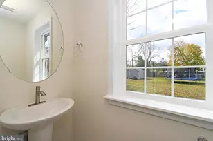 203 Pine Dr, Phoenixville, PA 19460 - Photo 8