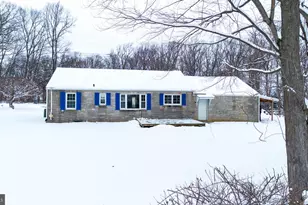 2428 E Kings Hwy, Coatesville, PA 19320 - Photo 4