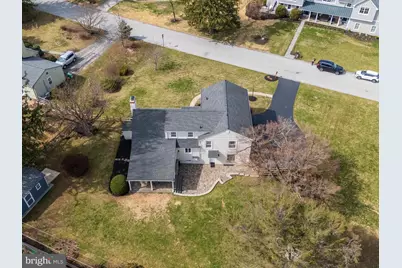 125 Clover Hill Lane, Wayne, PA 19087 - Photo 2