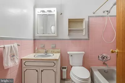 212 N Lake Drive, Downingtown, PA 19335 - Photo 12