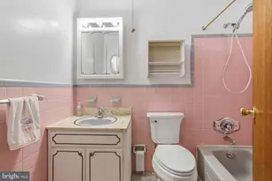 212 N Lake Dr, Downingtown, PA 19335 - Photo 12