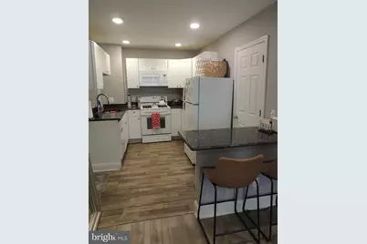 17 S Walnut Street #B, West Chester, PA 19382 - Photo 8