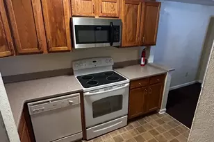 120 N Penn St, Spring City, PA 19475 - Photo 4