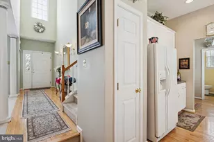 806 Hinchley Run, West Chester, PA 19382 - Photo 2