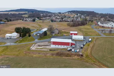 76 S Brick Lane, Elverson, PA 19520 - Photo 1