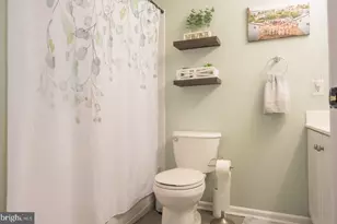 117 N Savanna Dr, Pottstown, PA 19465 - Photo 40