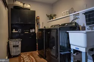 117 N Savanna Dr, Pottstown, PA 19465 - Photo 36