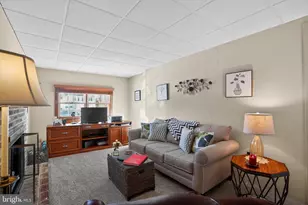 305 N Lake Dr, Downingtown, PA 19335 - Photo 12