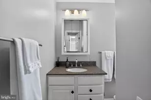 305 N Lake Dr, Downingtown, PA 19335 - Photo 24