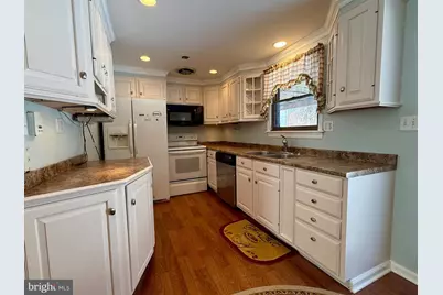 110 Wendy Circle, Coatesville, PA 19320 - Photo 6