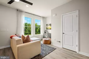 852 Graphite Dr, Phoenixville, PA 19460 - Photo 10