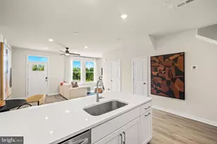 852 Graphite Dr, Phoenixville, PA 19460 - Photo 6