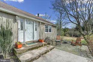 212 W Woodview Rd, West Grove, PA 19390 - Photo 2