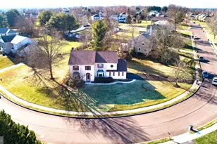 1016 Winding River Ln, Phoenixville, PA 19460 - Photo 4