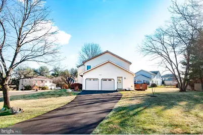 1016 Winding River Lane, Phoenixville, PA 19460 - Photo 2