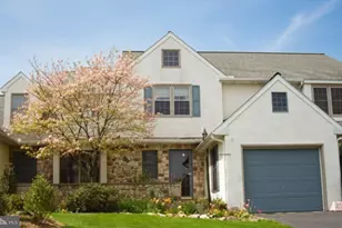 21 Meadowview Dr, Elverson, PA 19520 - Photo 1