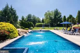 1015 S Wisteria Dr, Malvern, PA 19355 - Photo 8