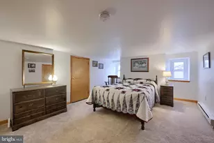 76 S Brick Ln, Elverson, PA 19520 - Photo 34