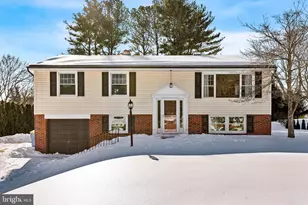 108 E 1st Ave, Parkesburg, PA 19365 - Photo 2