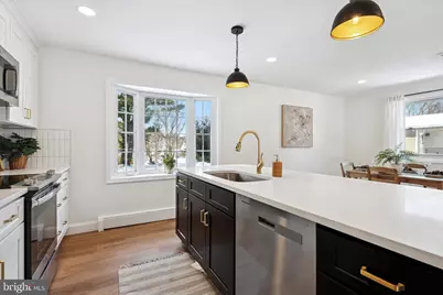 108 E 1st Avenue, Parkesburg, PA 19365 - Photo 6