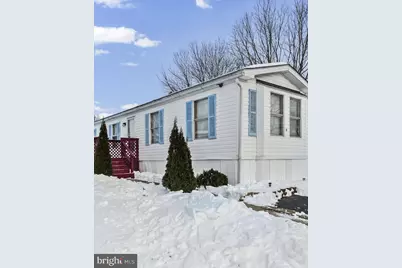 11 Creekside Drive, West Grove, PA 19390 - Photo 2