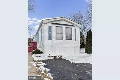 11 Creekside Drive, West Grove, PA 19390 - Photo 2