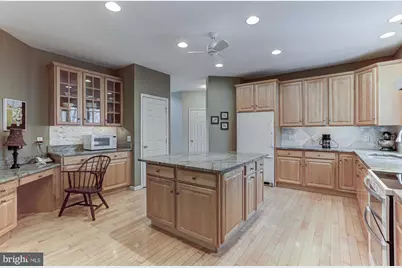 518 Hyde Park Circle, Lincoln University, PA 19352 - Photo 24