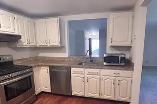 1705 Mountainview Dr, Chesterbrook, PA 19087 - Photo 2