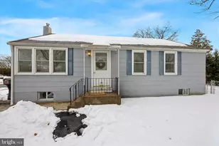 406 W Anderson Ave, Phoenixville, PA 19460 - Photo 2