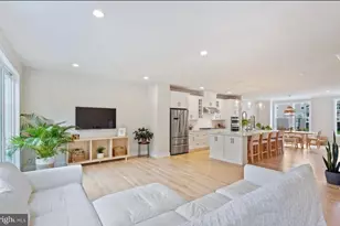 27 Lila Ln, Downingtown, PA 19335 - Photo 4