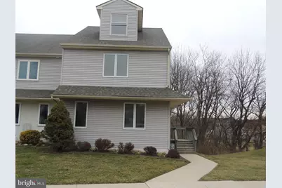 404 Pinebrooke Circle #404, Downingtown, PA 19335 - Photo 1
